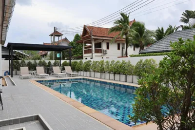Chonlada Holiday Home - 2 BR Pool Access Bungalow - Kamala Beach – Foto 10